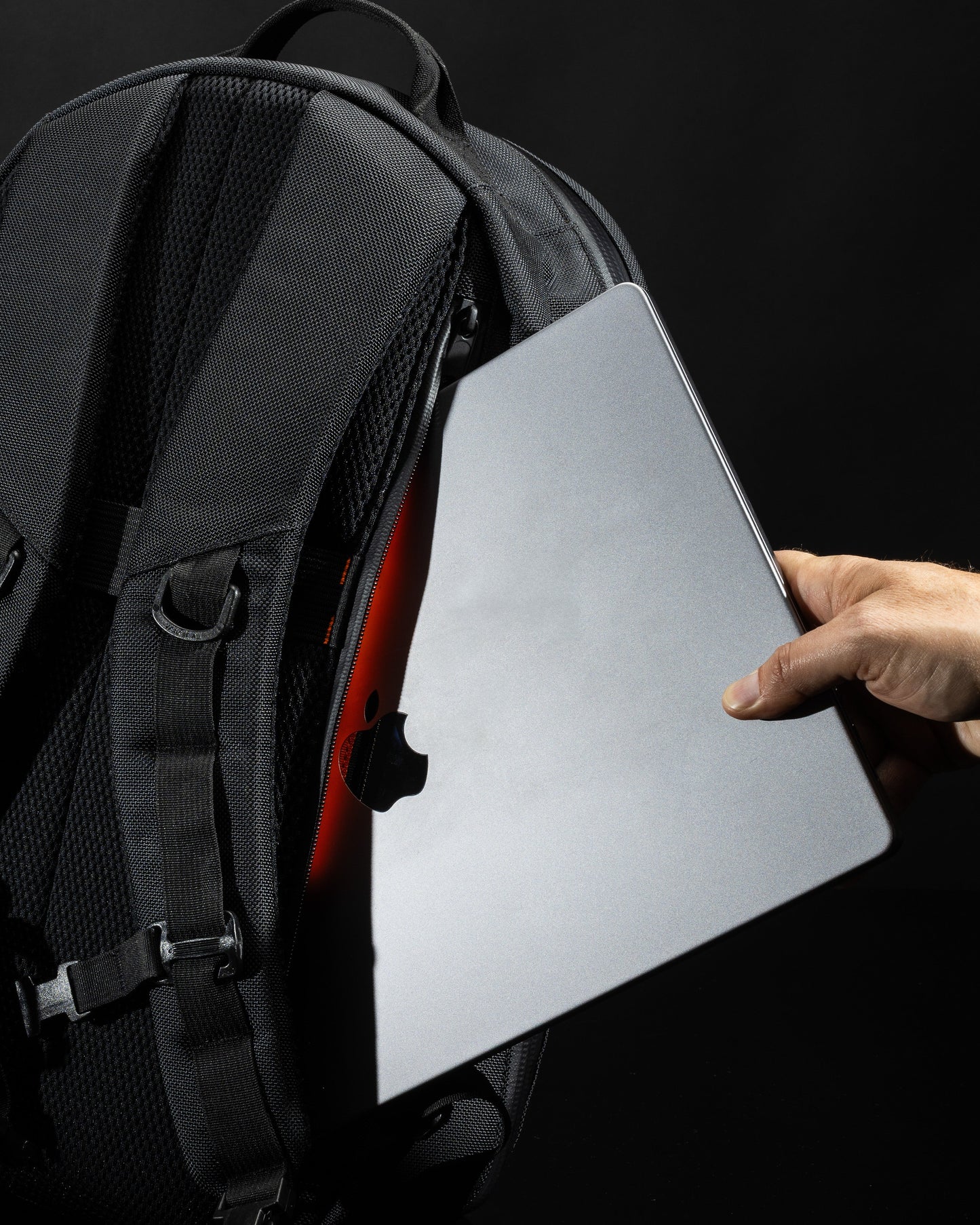 Conceal Pack 21L